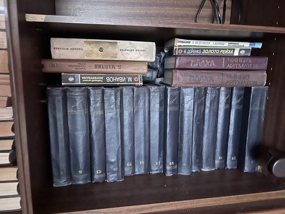 10 книг 500 тенге