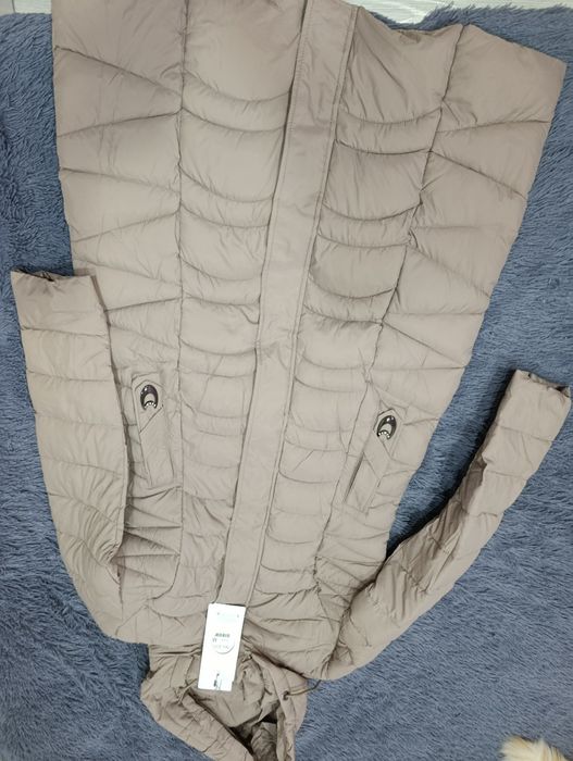 Продам куртки женские