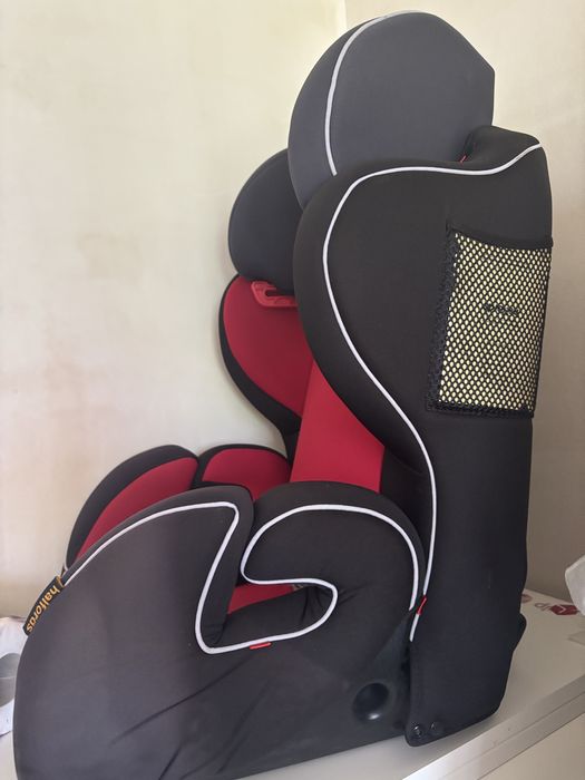 scaun de masina ( ca nou )