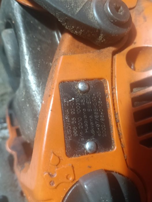 Bară dințată și moror și drujba