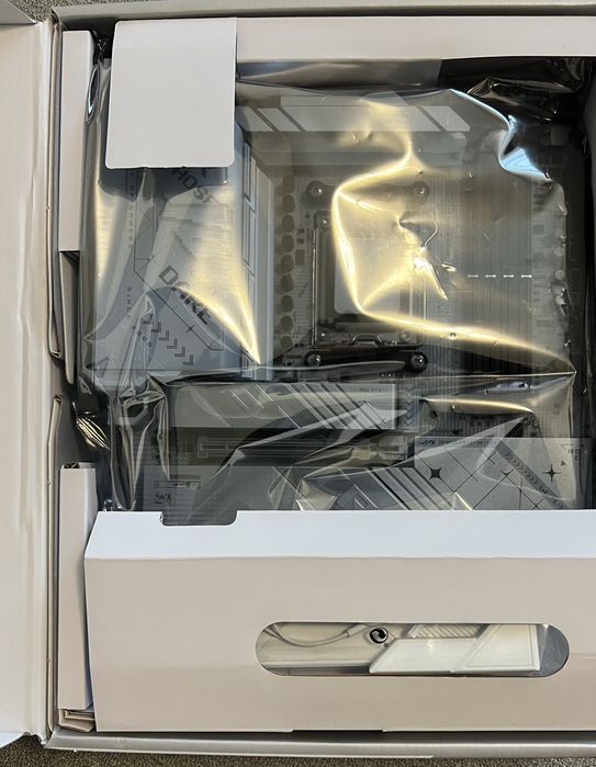 Placa de baza Asus Rog Strix X870A Gaming-Garantie