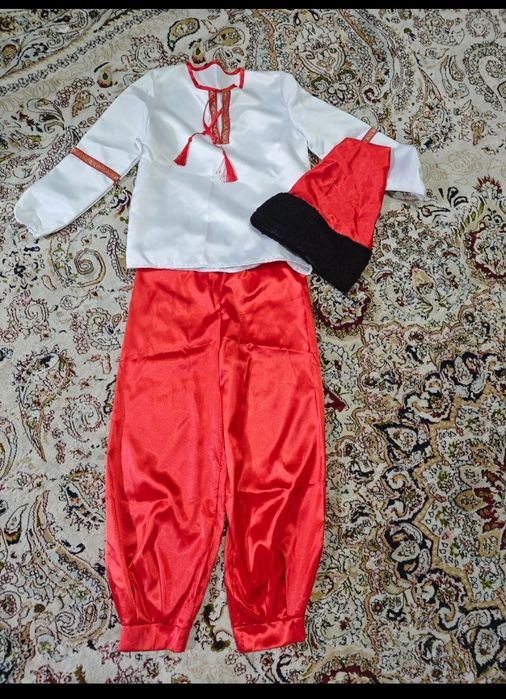 Традиционная одежда украина.  3500