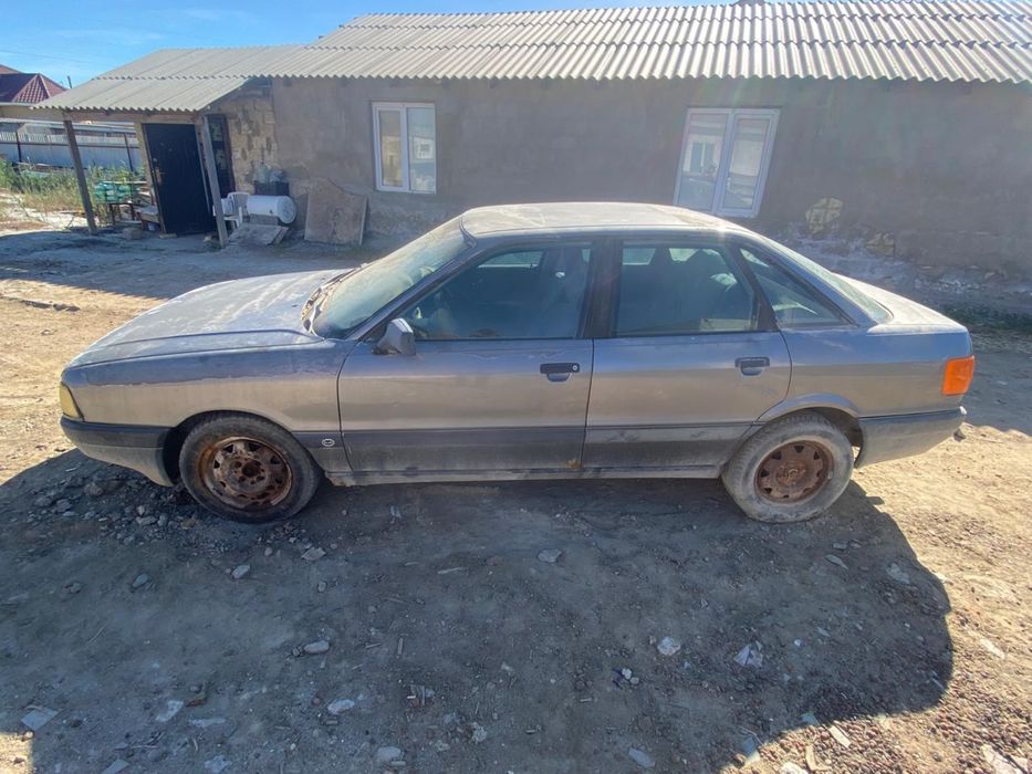 Продам: Ауди-80.