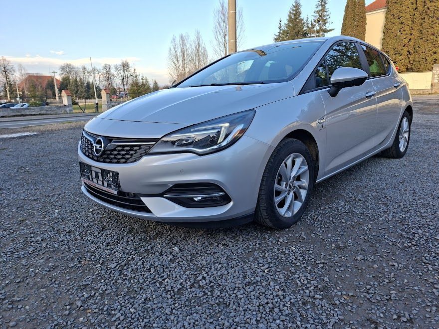 Opel Astra Recent adus motor defect