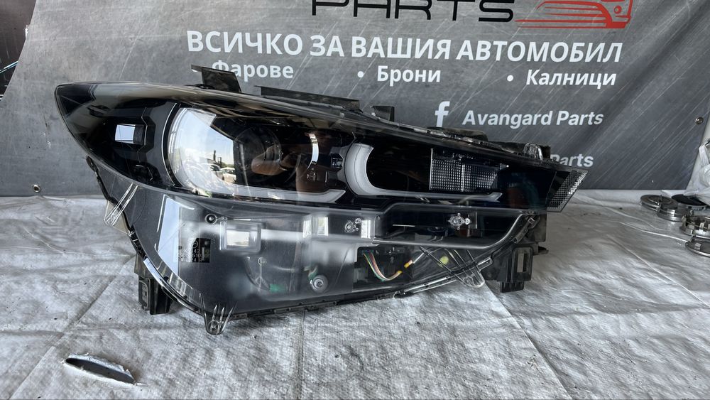 3 броя Десен и ляв фар Mazda CX5 2022-