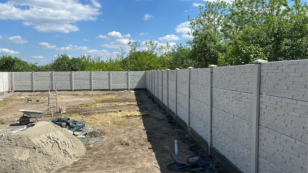 Gard Beton gri sau alb