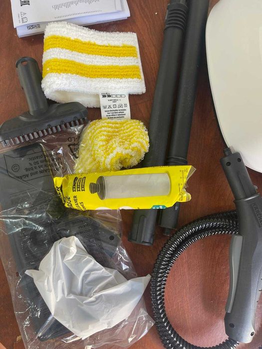 Aparat de curățat cu abur Karcher SC 3 Deluxe, 1900W, 1 l, alb