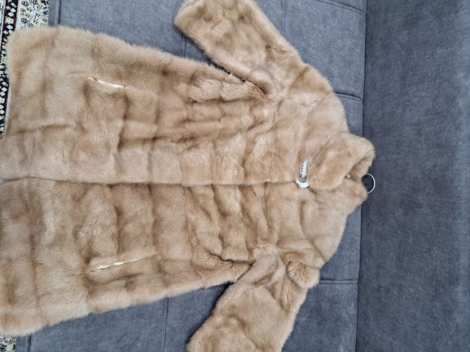 Продам шубу (норка)