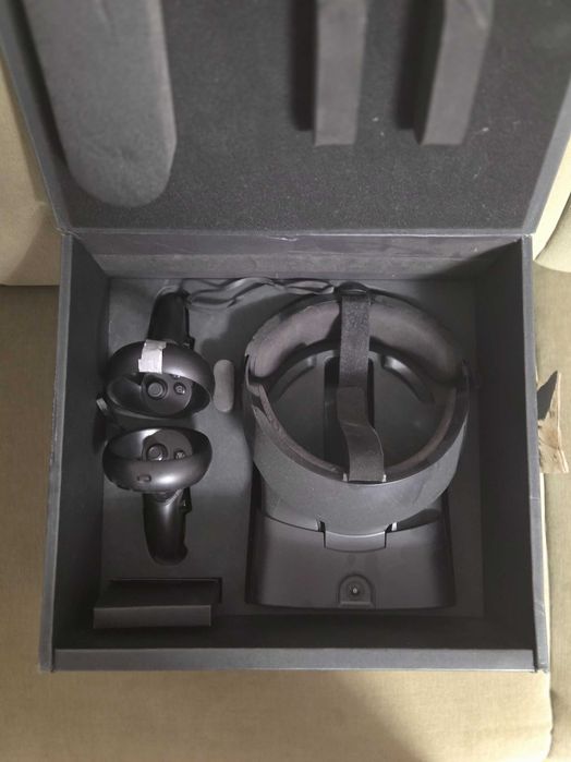 Vând Meta/Oculus Rift S – complet – preț negociabil