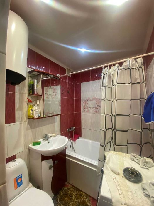 Продается 2 комн квартира Саина,6