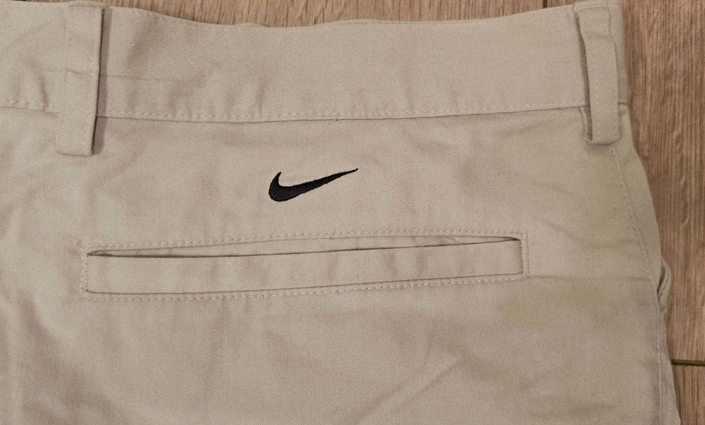 Pantaloni Nike Golf Dri-Fit  originali xl crem, culoare in trend
