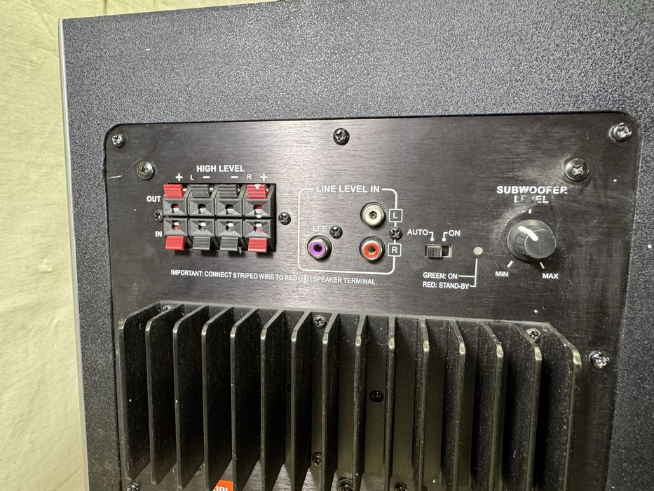 JBL SUB-140 8” bass