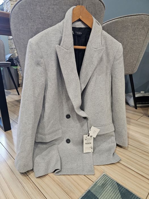 Сиво палто Зара ново