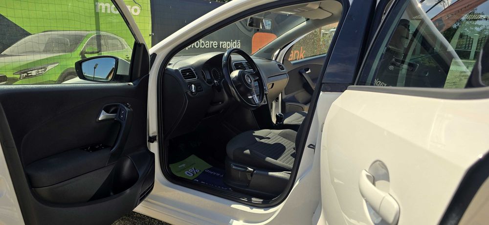 Vw Polo R-line an 2014 motor 1200 cm3 diesel aer conditionat incalzire scaune
