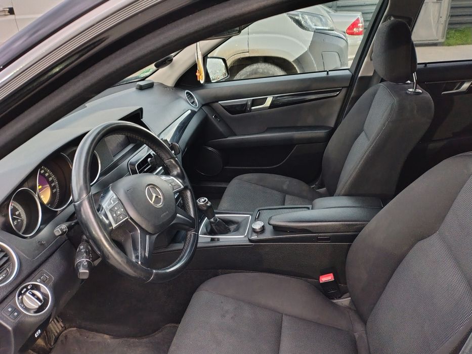 Mercedes C220 CDI 2012 • Distribuție + Ambreiaj schimbate • Motor 2.2 Diesel