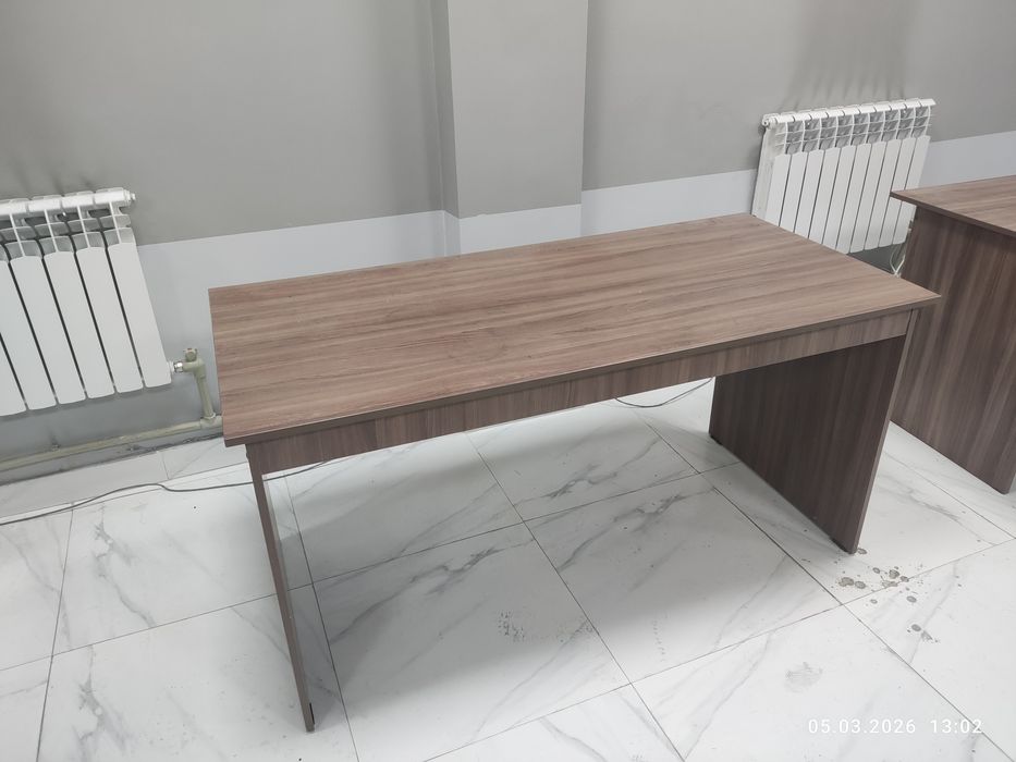 Стол офисный. Столы 6 штук