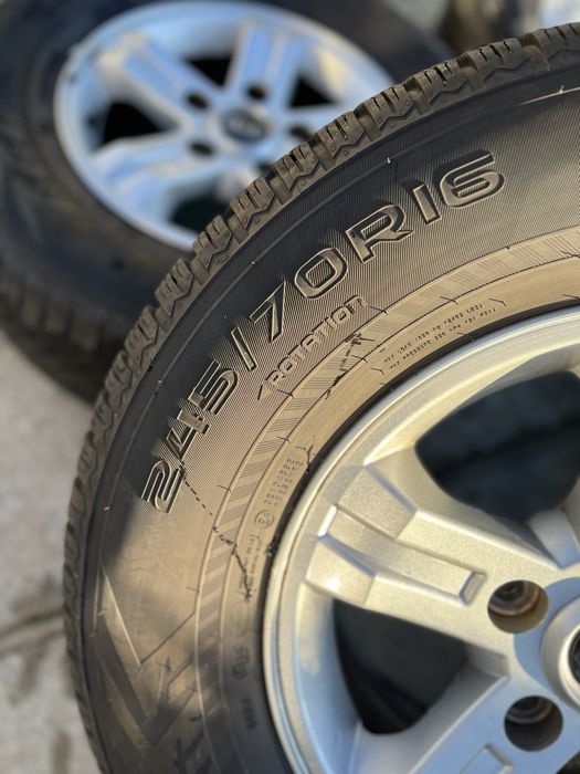 Джанти Kia Sorento,Lada Niva 16 цола