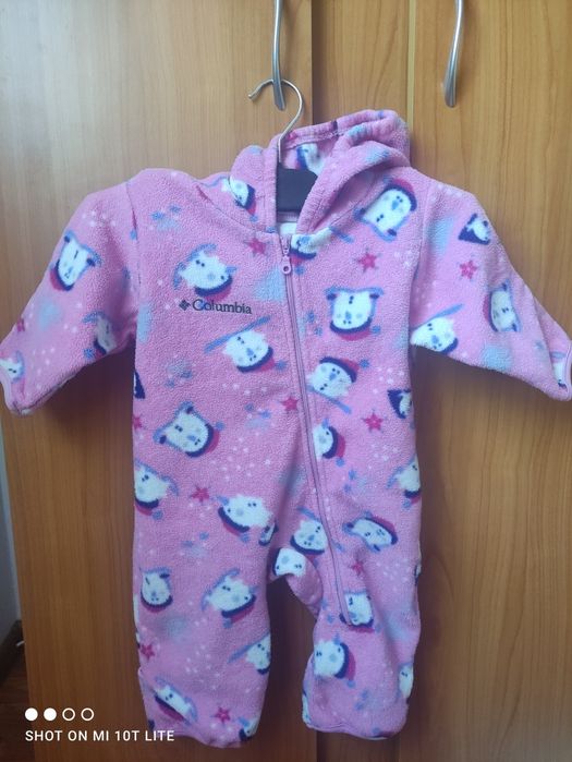 Columbia. Salopeta de toamna/primavara (polar). M 6 luni.