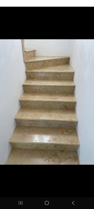 Granit travertin scari