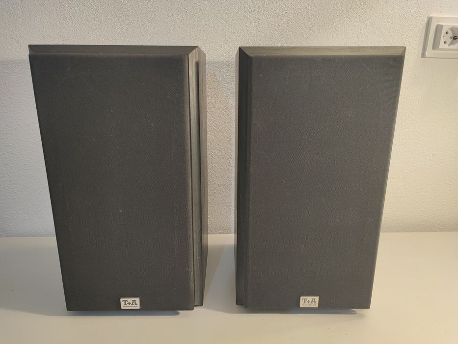 Boxe Triton R90 T + A 3 cai 2x90W made in Germany