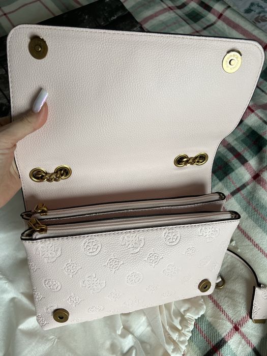 Gesnta Guess originala