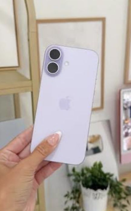 Ползван месец iPhone 17 lavender256 ГБ