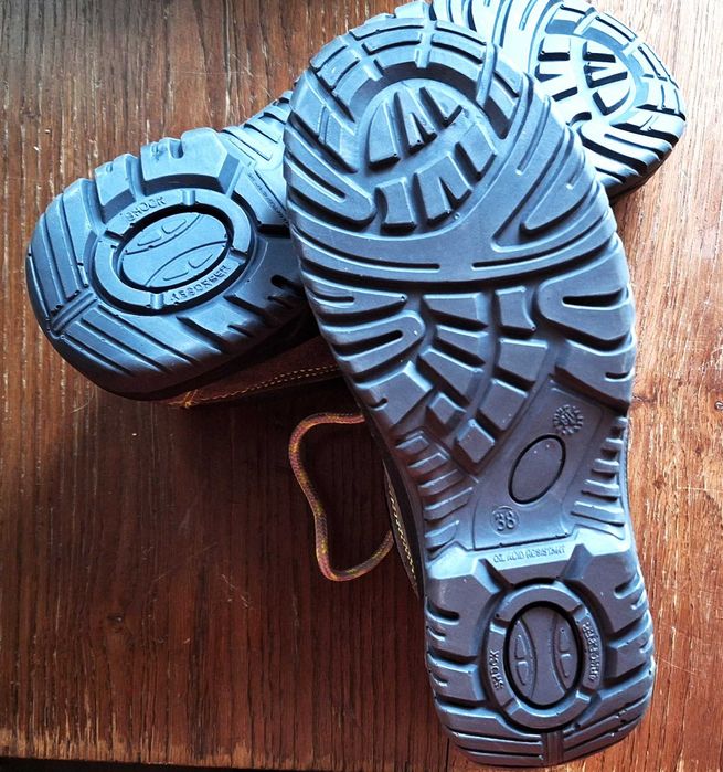 bocanci noi lucru marimea 38