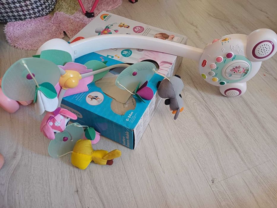 Въртелешка Tyni Love с бял шум