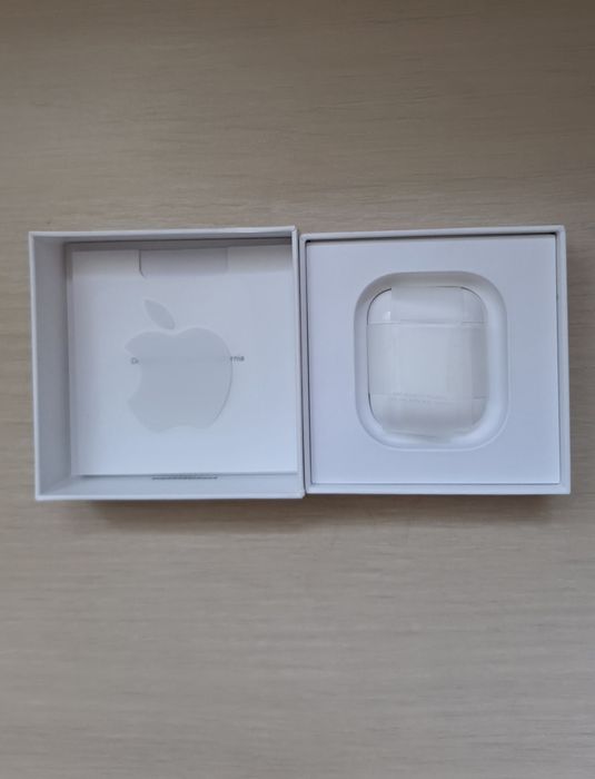 Apple AirPods 2,White