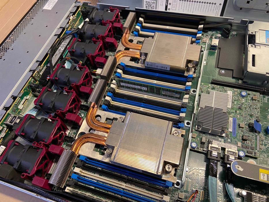 HPE DL360 Gen9 2* Xeon E5-2699 v3, 32GB DDR4, 10*SFF сървър G9