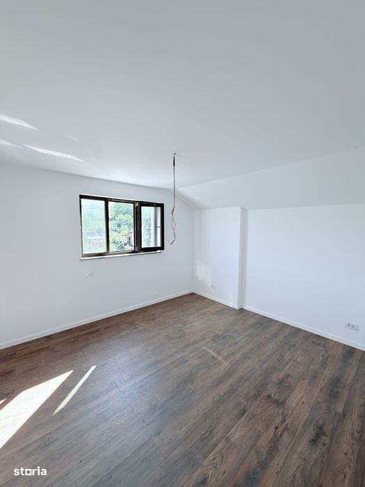 Casa cu etaj la Stauceni