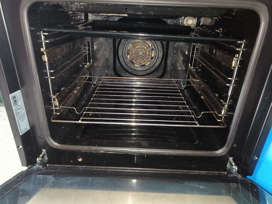 Set încorporabil: cuptor + plită ceramică Kontinent EHE280-1HBZS