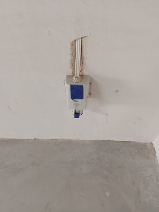 Дава се под наем Гараж / Паркомясто в София, Студентски град - 40 кв.м за 137.7 € - Снимка #4