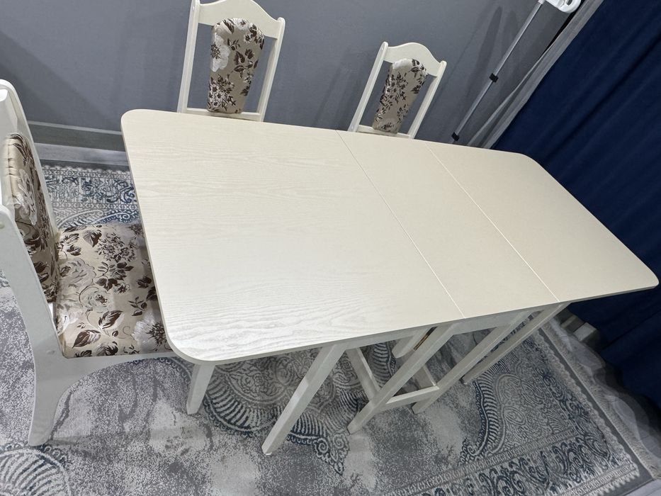 Продам стол трансформер со стульями