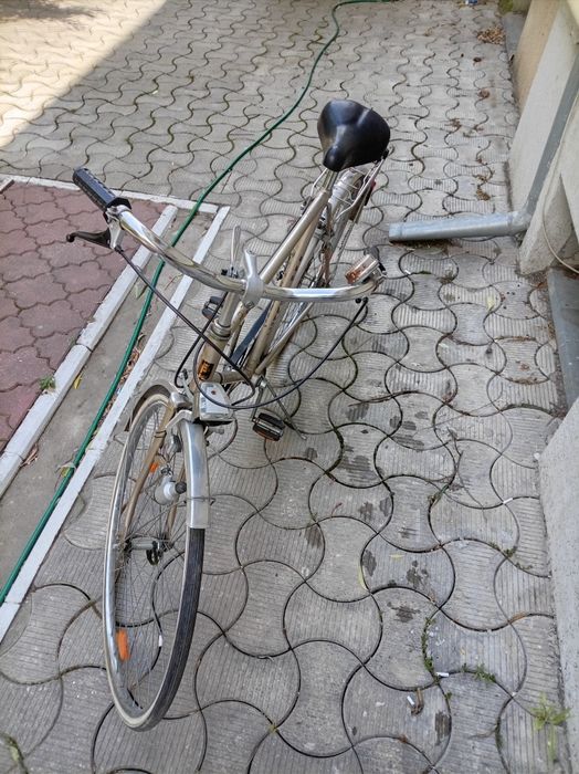 Vind noua biciclete stare f duna preț 300 lei