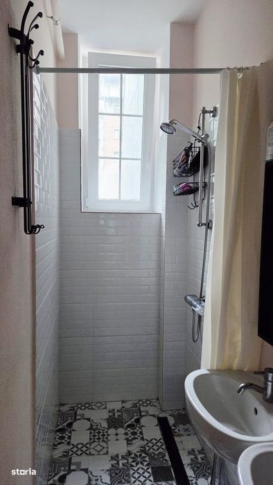 Apartament 6 camere langa Piata Victoriei, la cheie, ideal investitie