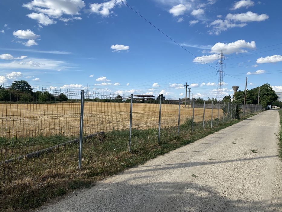 Vand teren Borsului intravilan zona industriala, suprafata 25/40.000mp