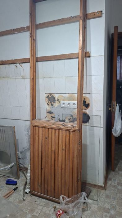 Дверь деревянная