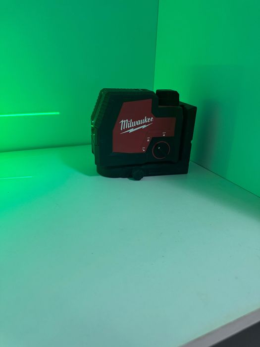 Milwaukee L4 CLL Laser