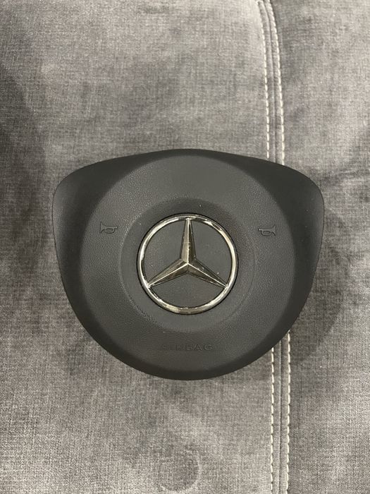 Възглавници AMG, кормилна колона W213, AMG Line волан