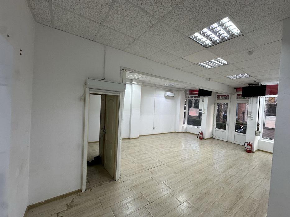 DE INCHIRIAT spatiu  comercial CENTRU