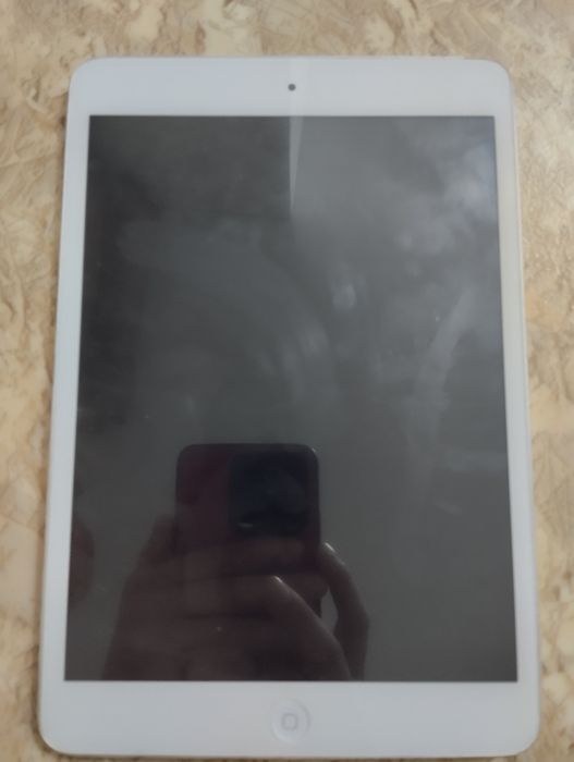 Айпад мини 2 в отличном состояние