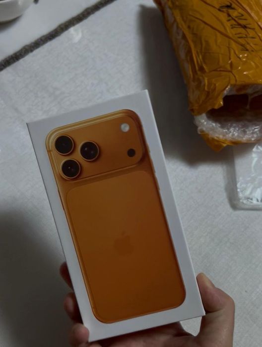 Продам iPhone 17 pro