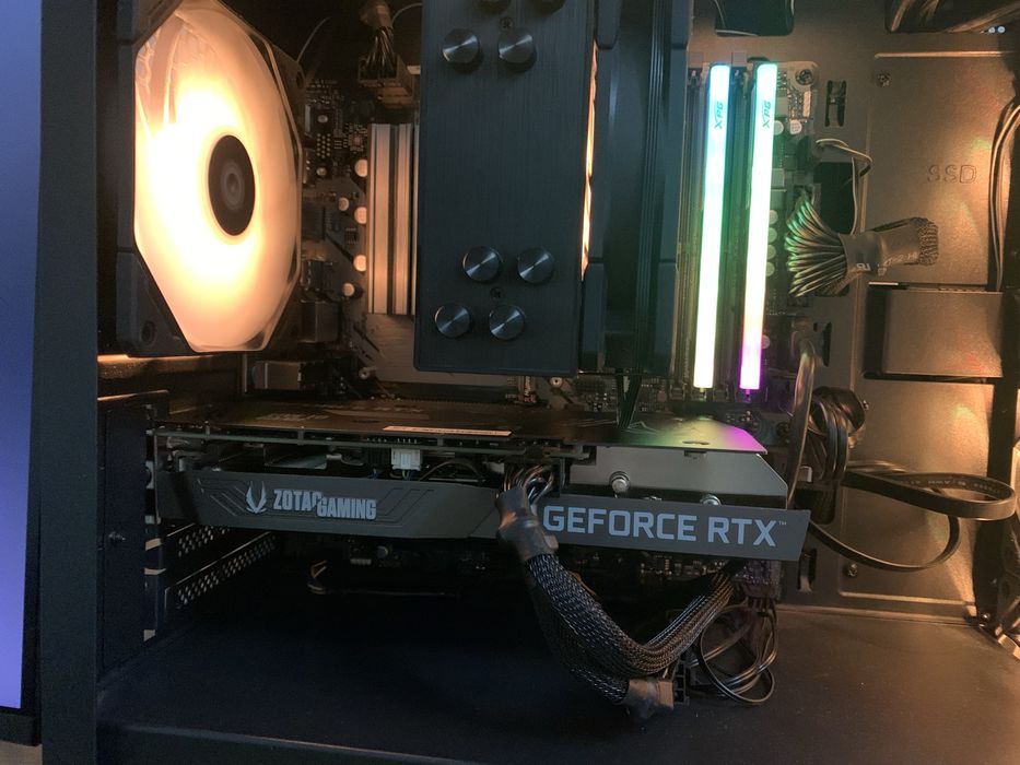 Срочно продам rtx 3060 12 gb zotac