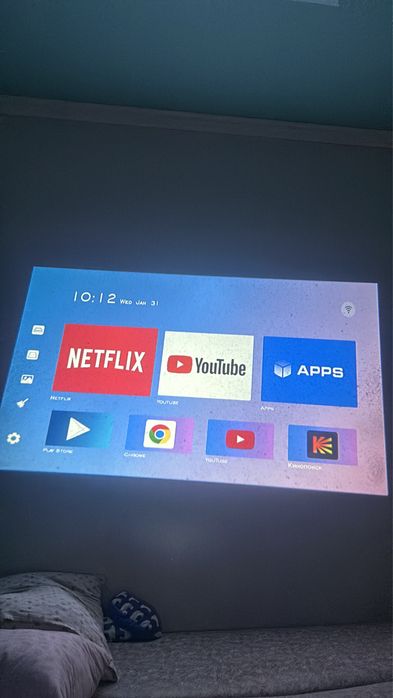 Продам проектор HY320