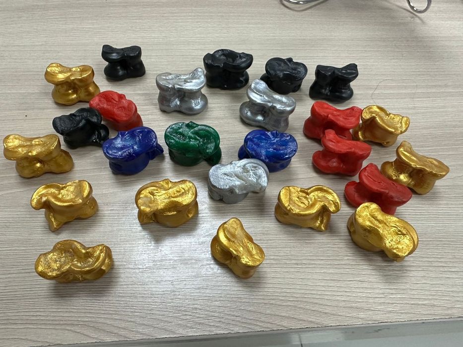 Продам крашенные асыки.