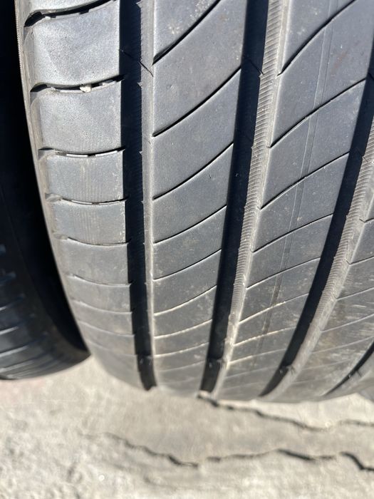 4 бр. летни гуми 215/55/17 Michelin DOT 1124/0722 5-6 mm