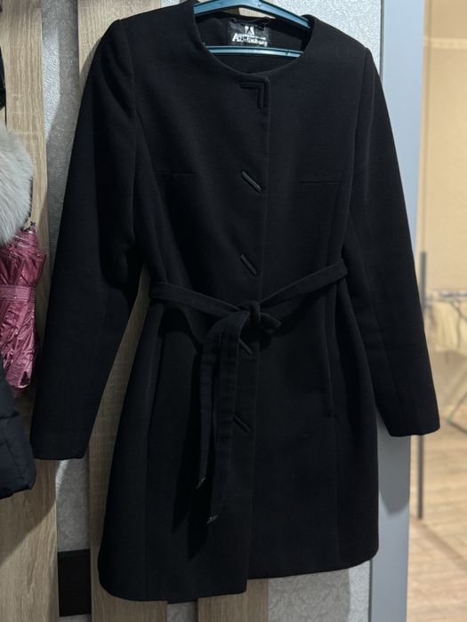 Продам женское пальто