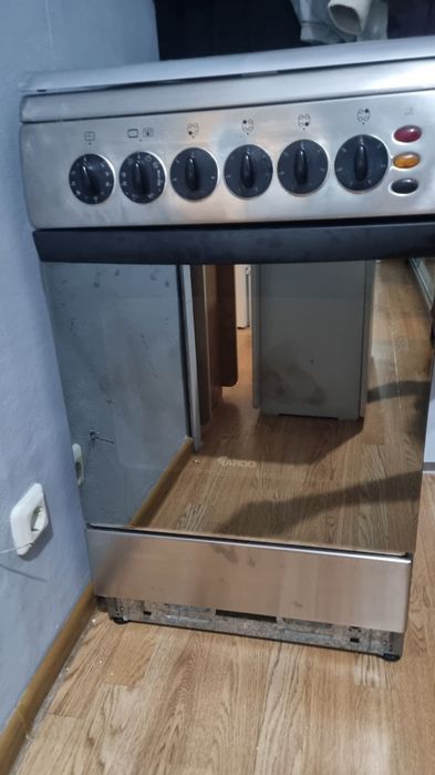 Электроплита б/у  в отличном состоянии