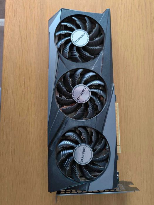 Видеокарта Gigabyte GeForce RTX 3060 Ti GAMING OC PRO 8GB